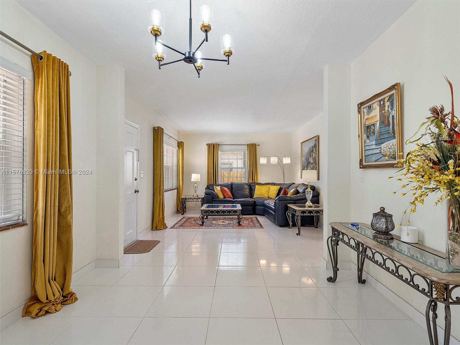 5960 SW 46th Ter