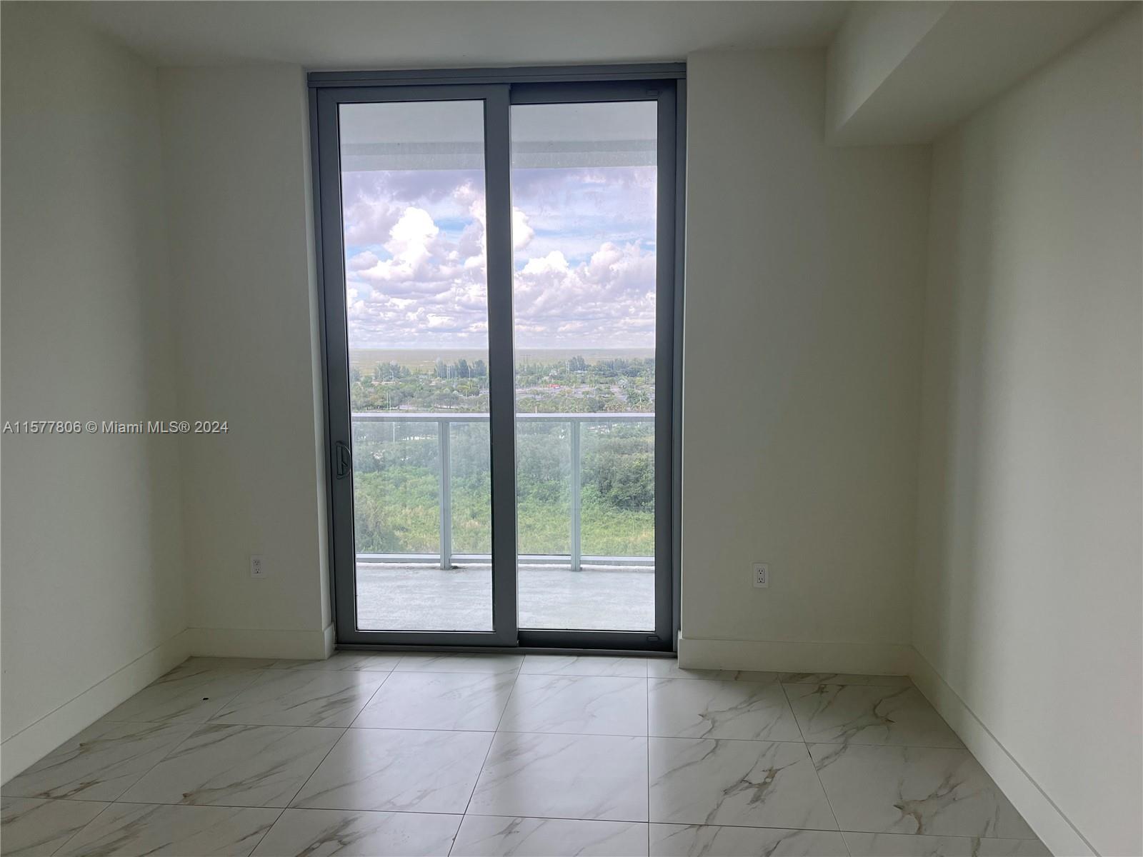 2000 metropica way # 1511