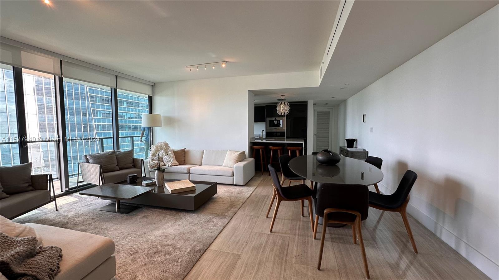 1451 Brickell Ave # 1605