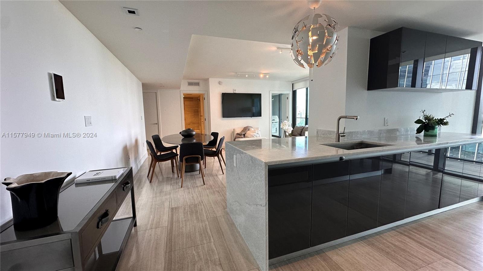 1451 Brickell Ave # 1605