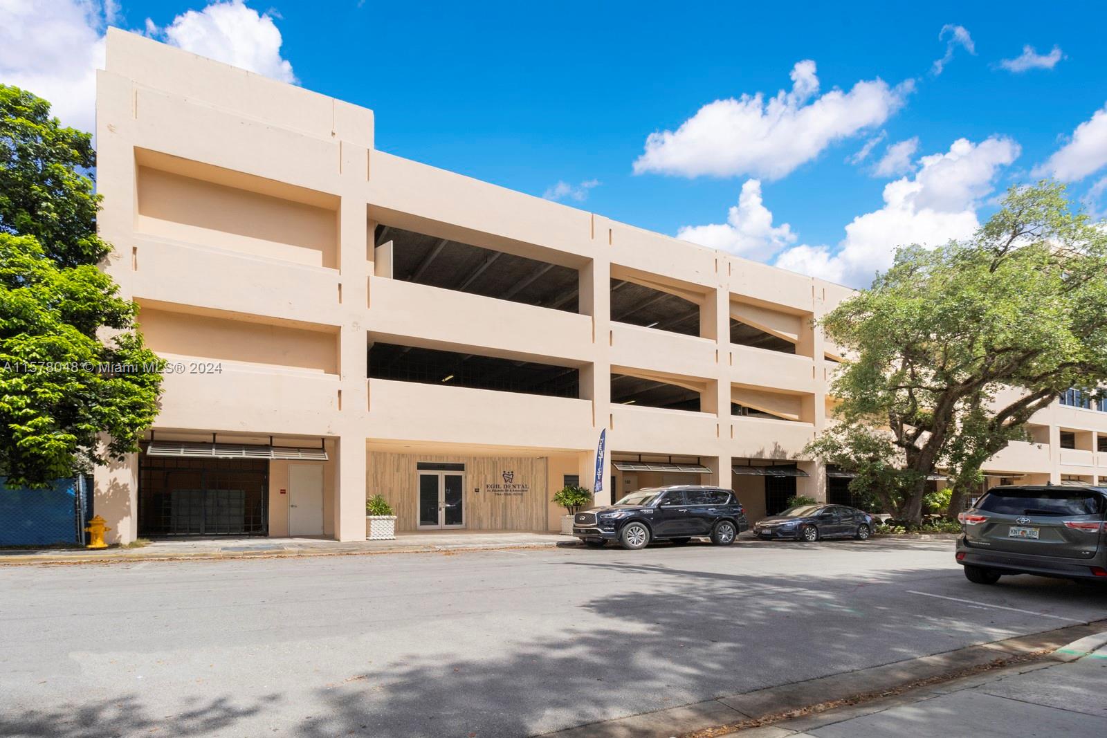 6141 Sunset Dr # 102