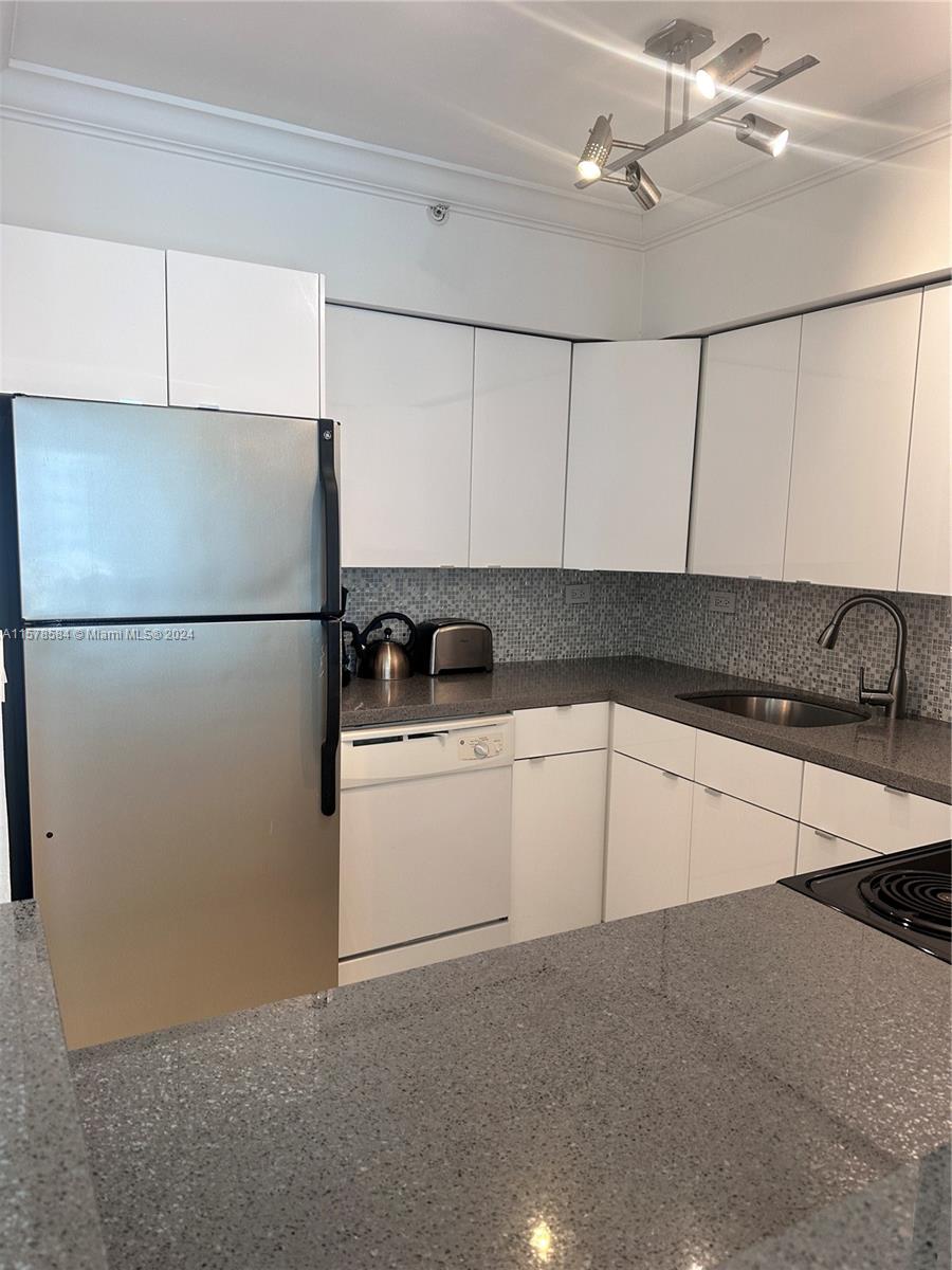 1500 Bay Rd # 866S