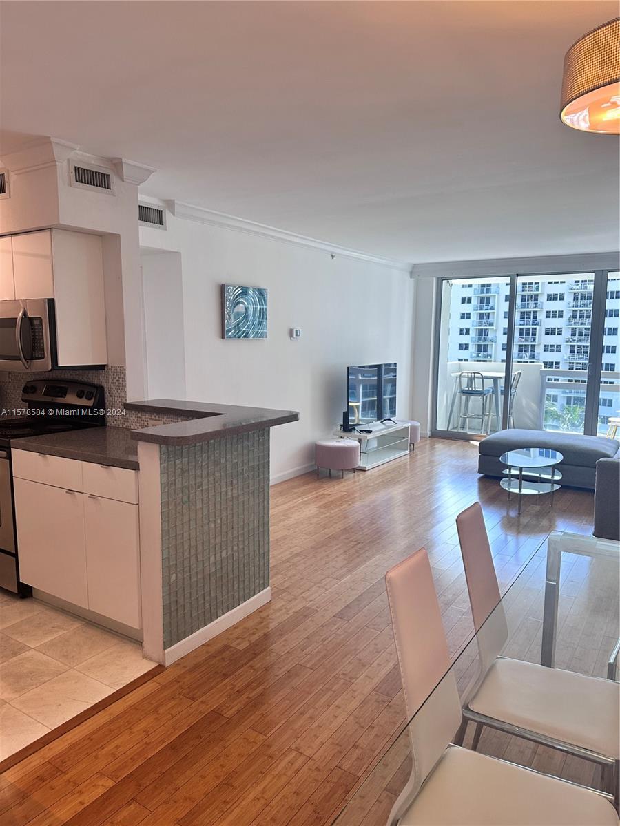 1500 Bay Rd # 866S