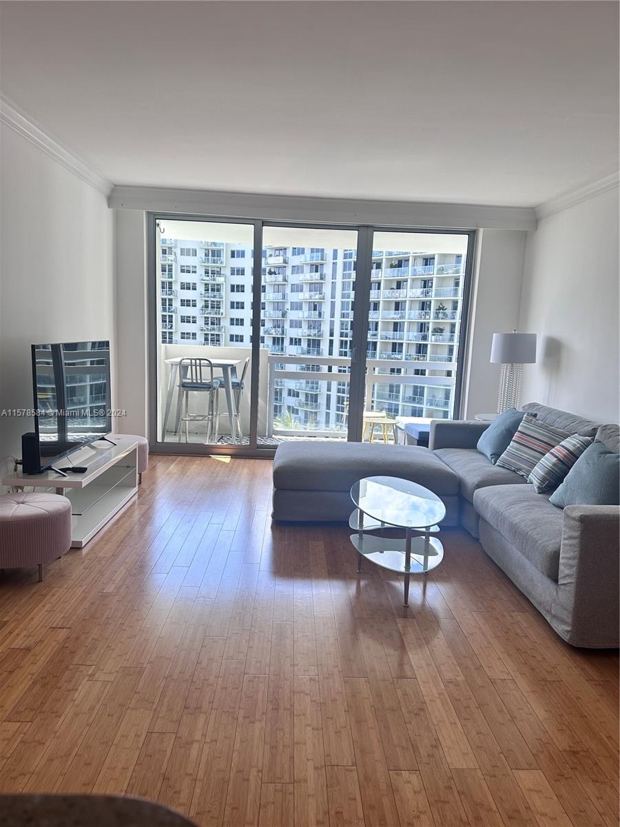 1500 Bay Rd # 866S