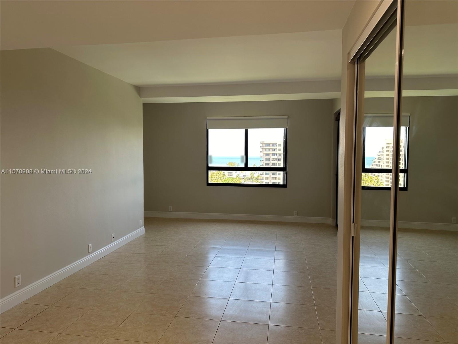 151 Crandon Blvd # 1002
