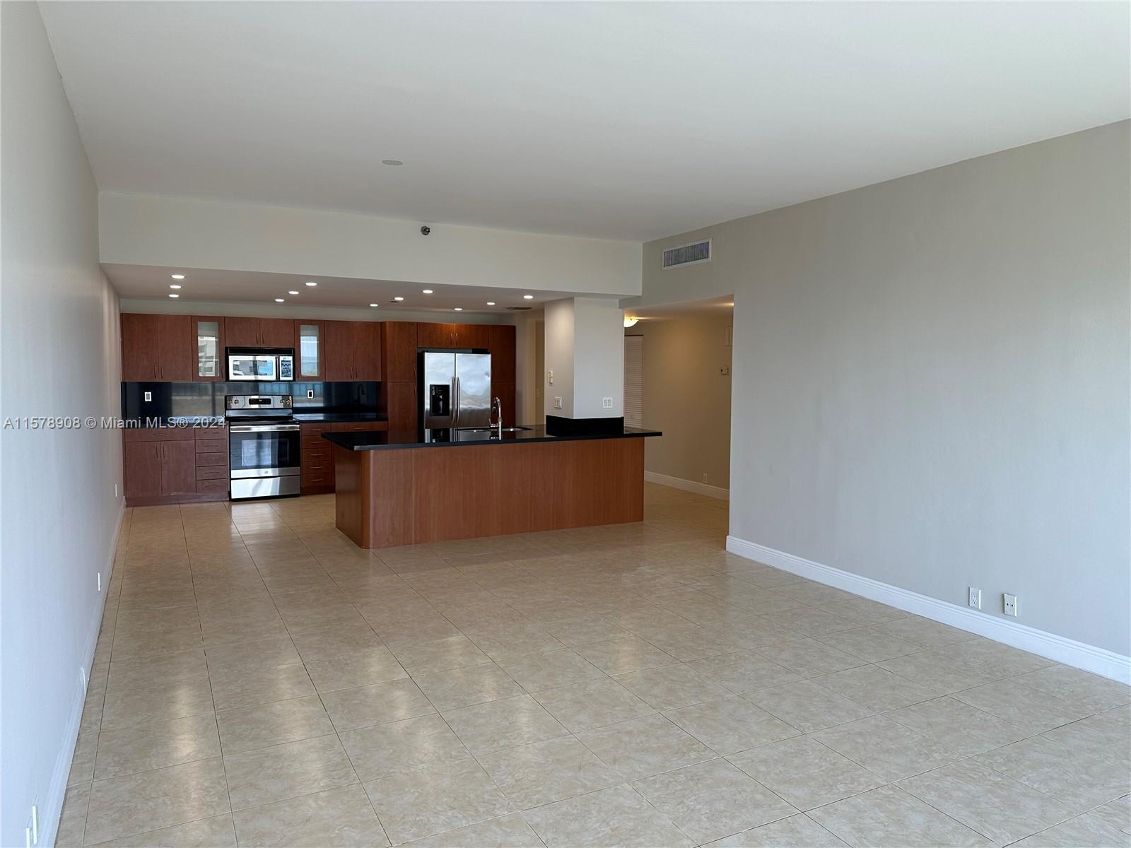 151 Crandon Blvd # 1002