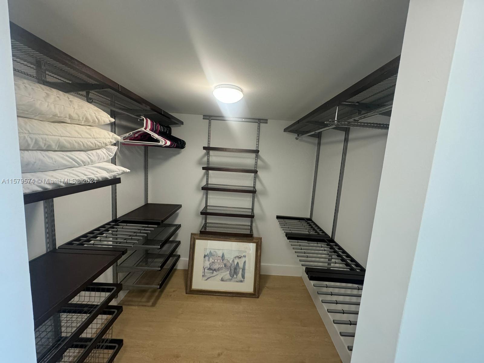 2101 Brickell Ave # 2102