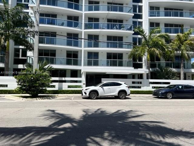 13800 Highland Dr # 303