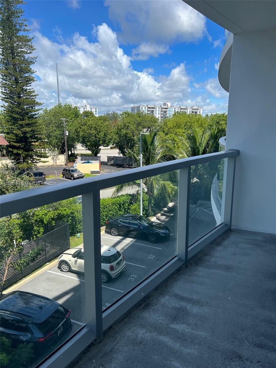 13800 Highland Dr # 303