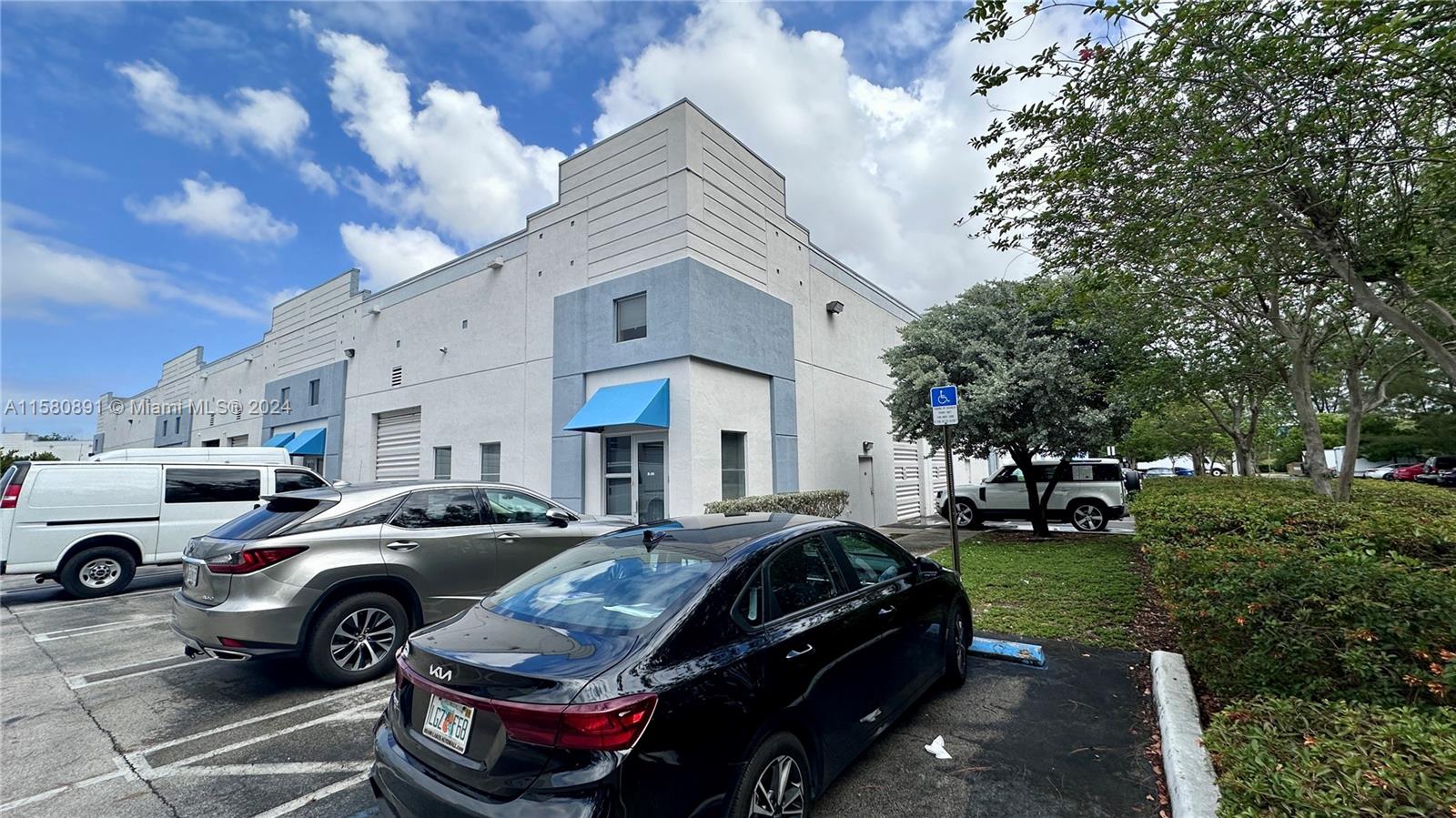 2375 NW 70th Ave # B6