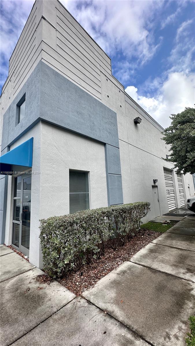 2375 NW 70th Ave # B6