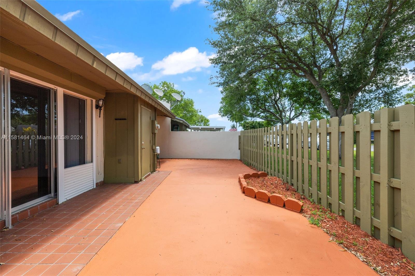 11514 SW 124 PL # 0