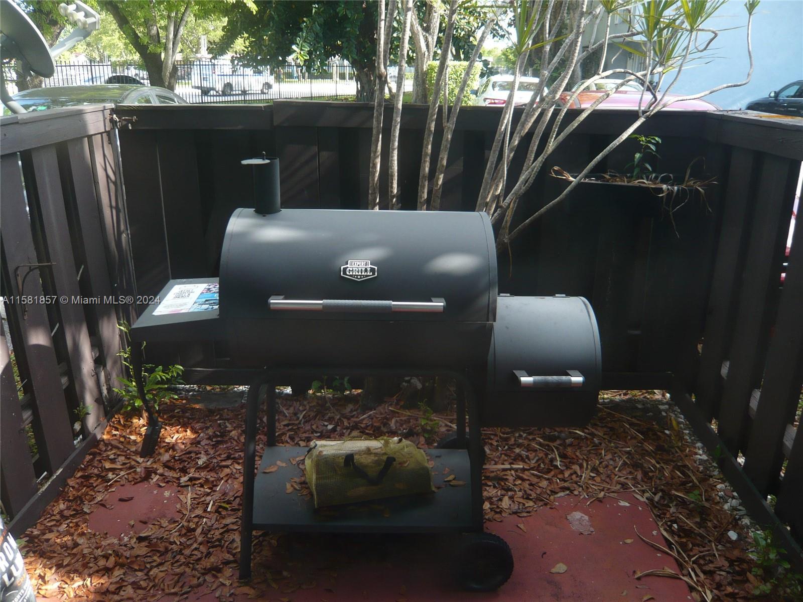 10776 N Kendall Dr # F7