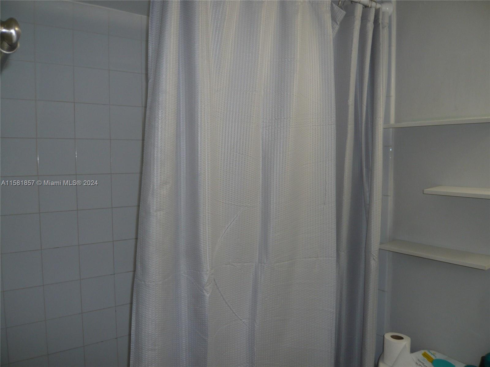 10776 N Kendall Dr # F7