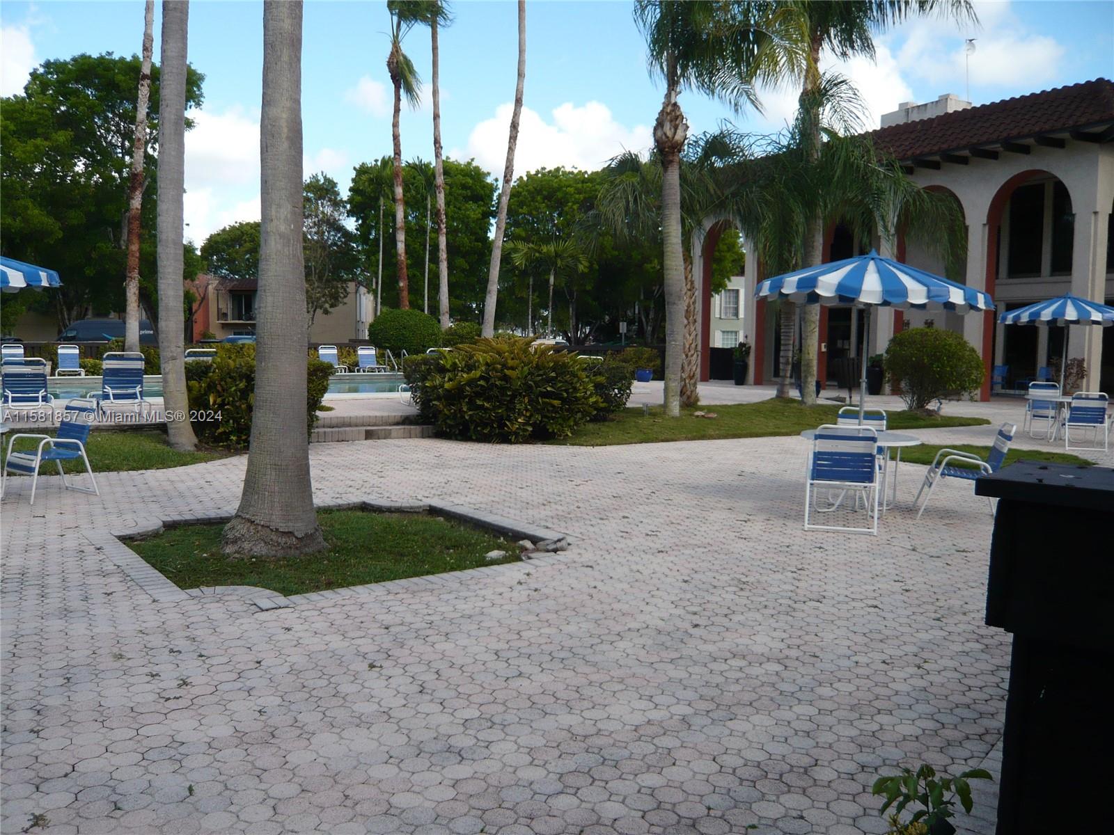 10776 N Kendall Dr # F7