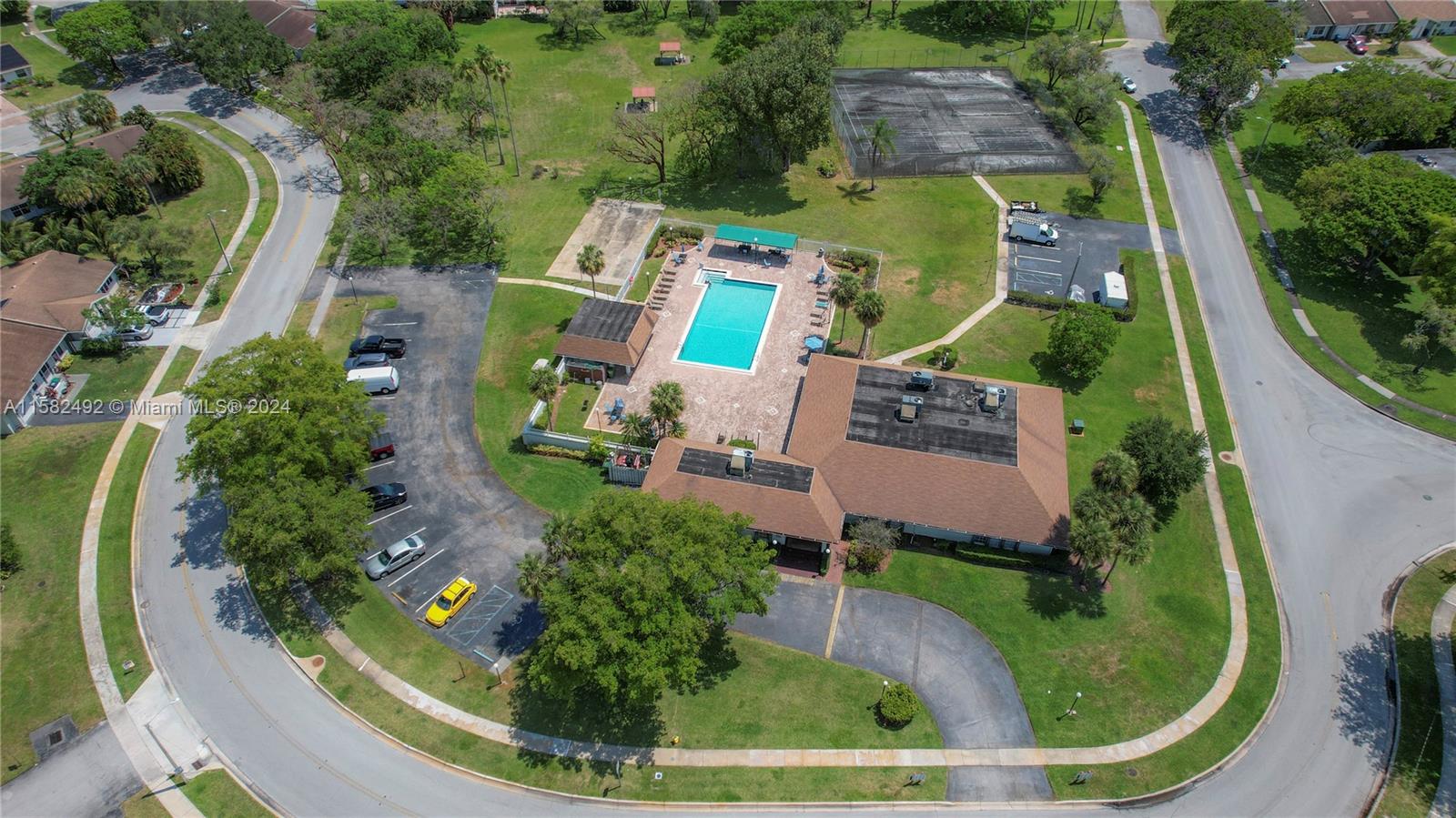 5482 S Lakewood Cir S # B