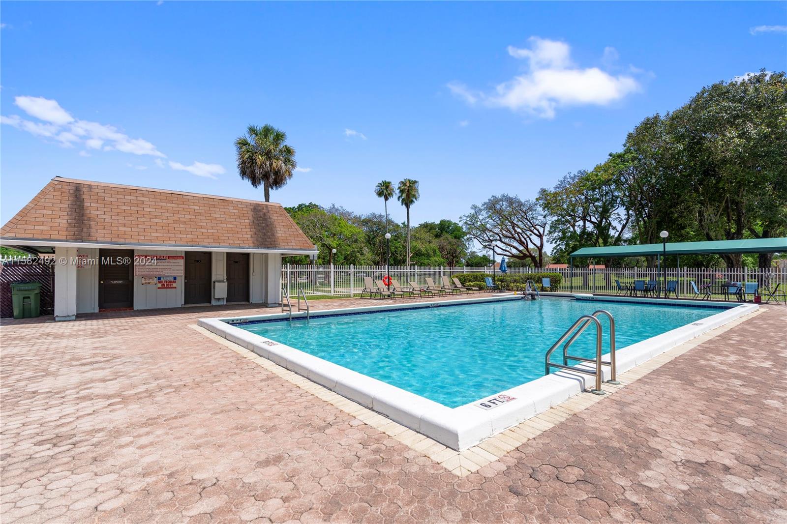 5482 S Lakewood Cir S # B