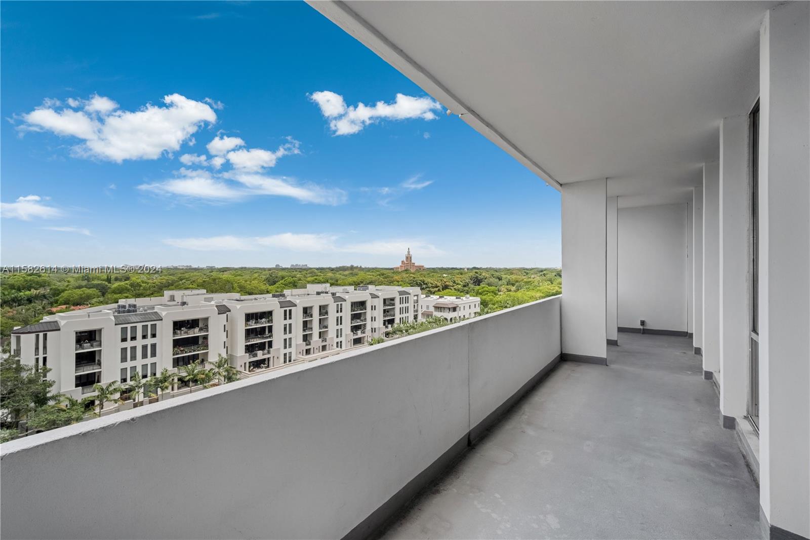 700 Biltmore Way # 904