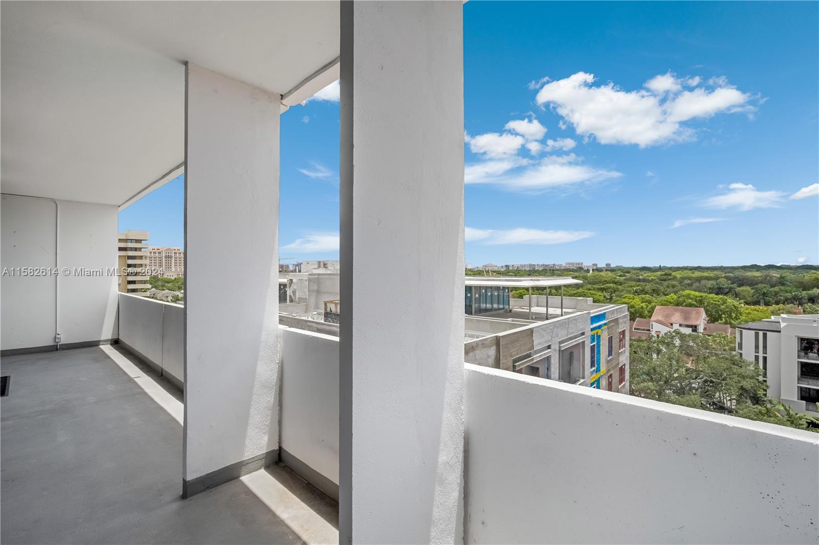 700 Biltmore Way # 904