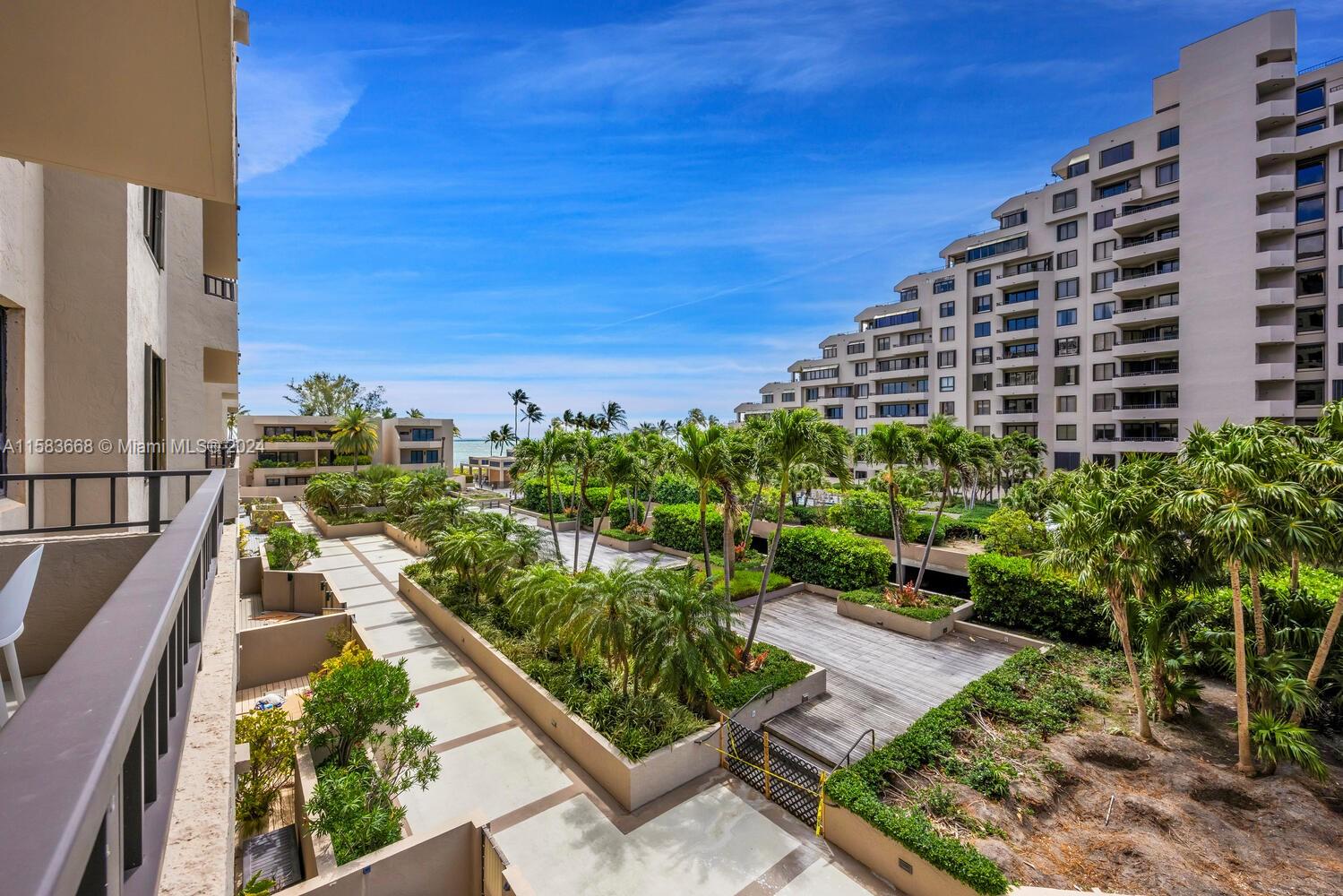 251 Crandon Blvd # 334