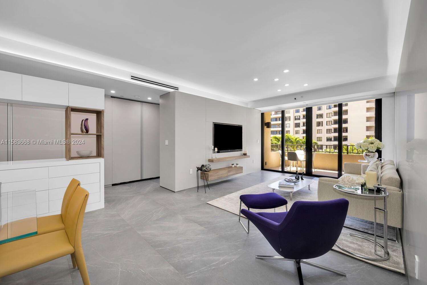 251 Crandon Blvd # 334