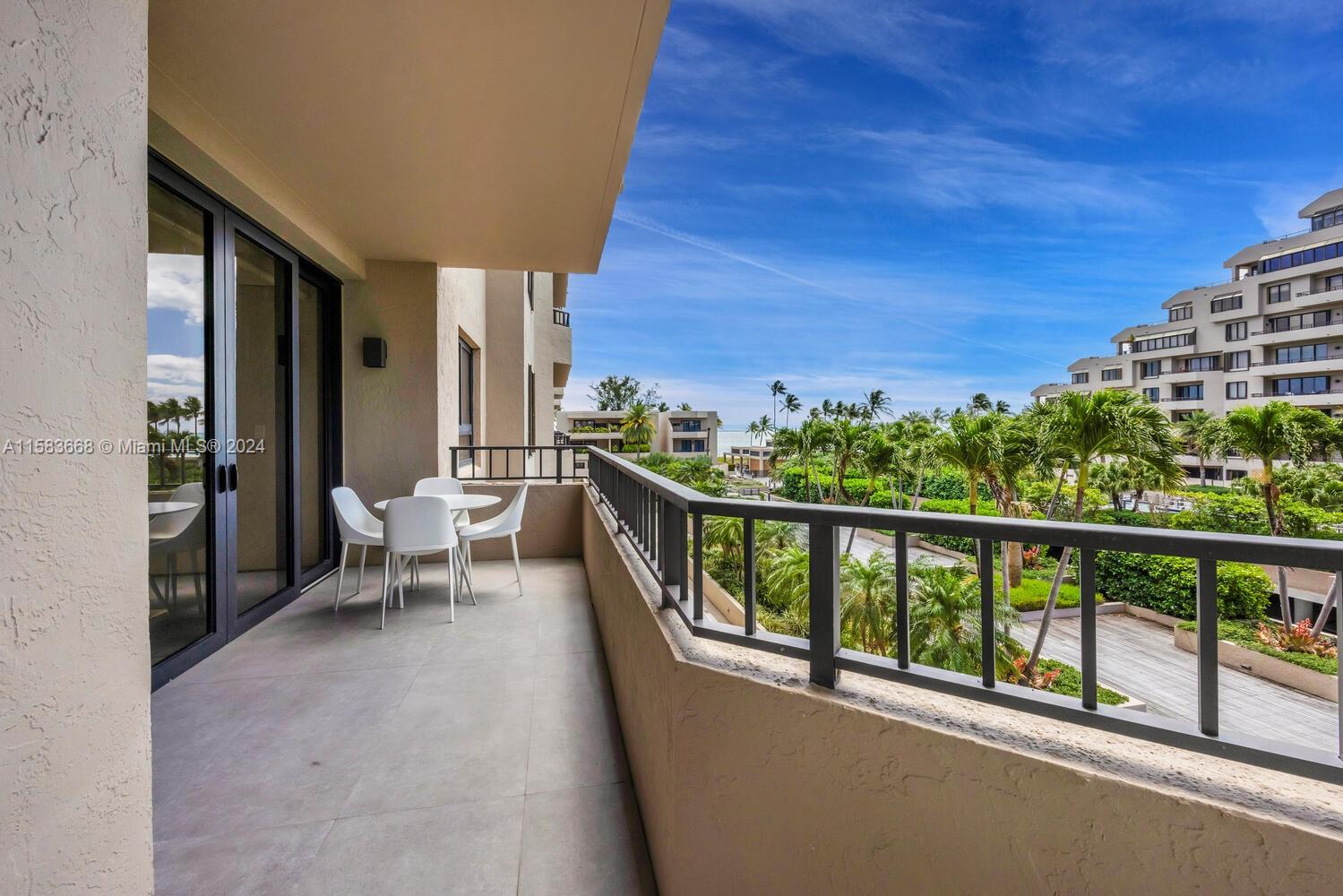251 Crandon Blvd # 334