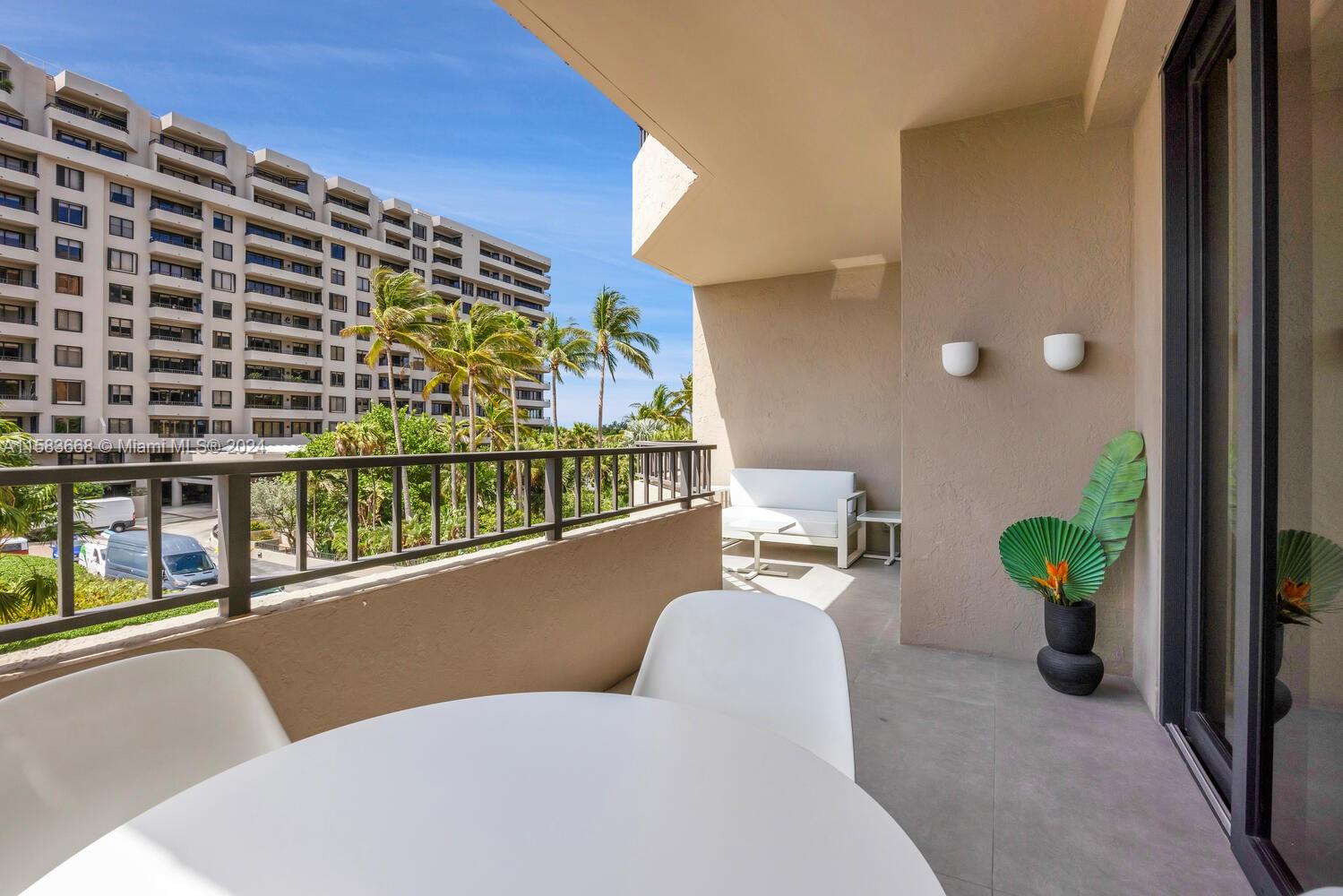 251 Crandon Blvd # 334