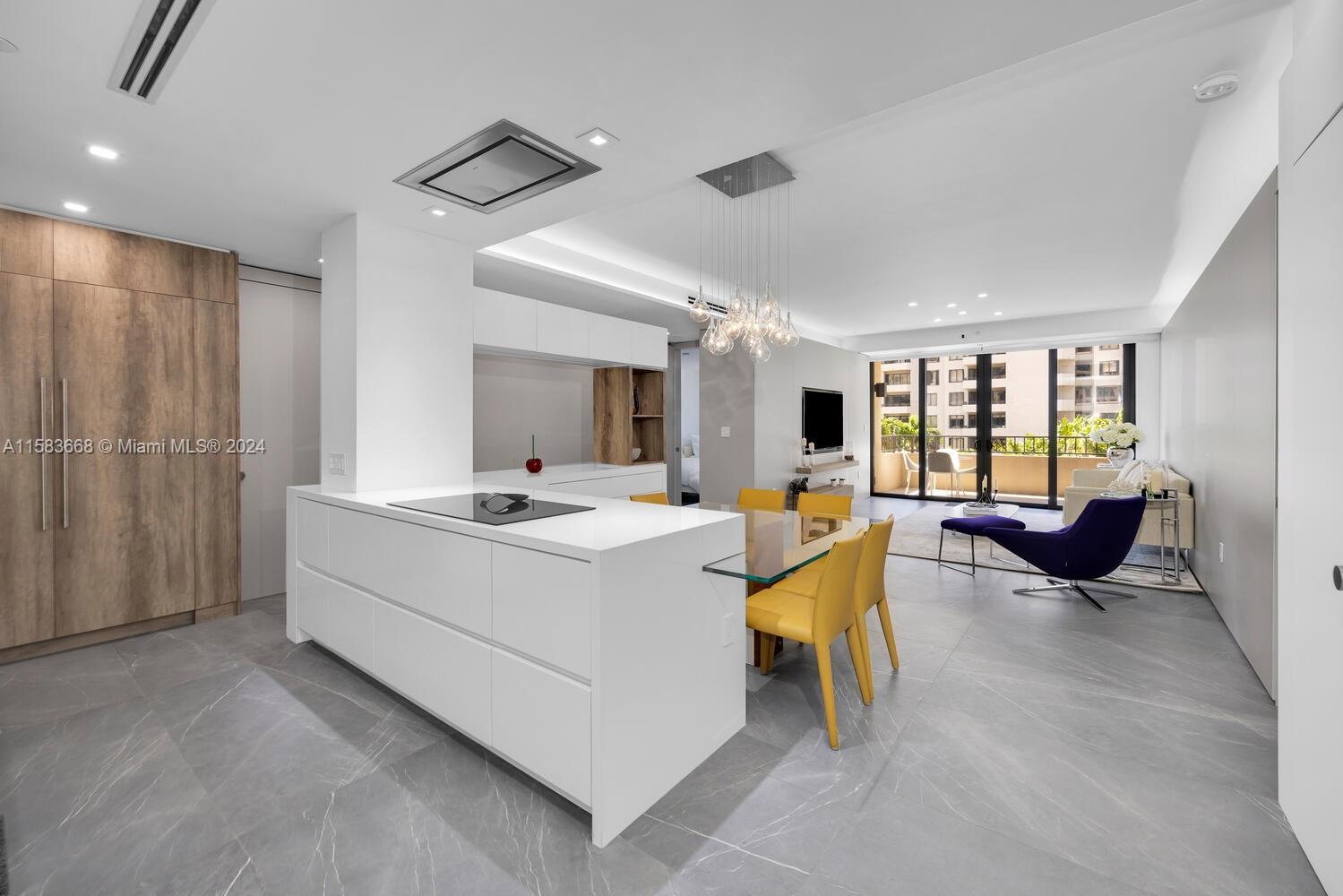 251 Crandon Blvd # 334