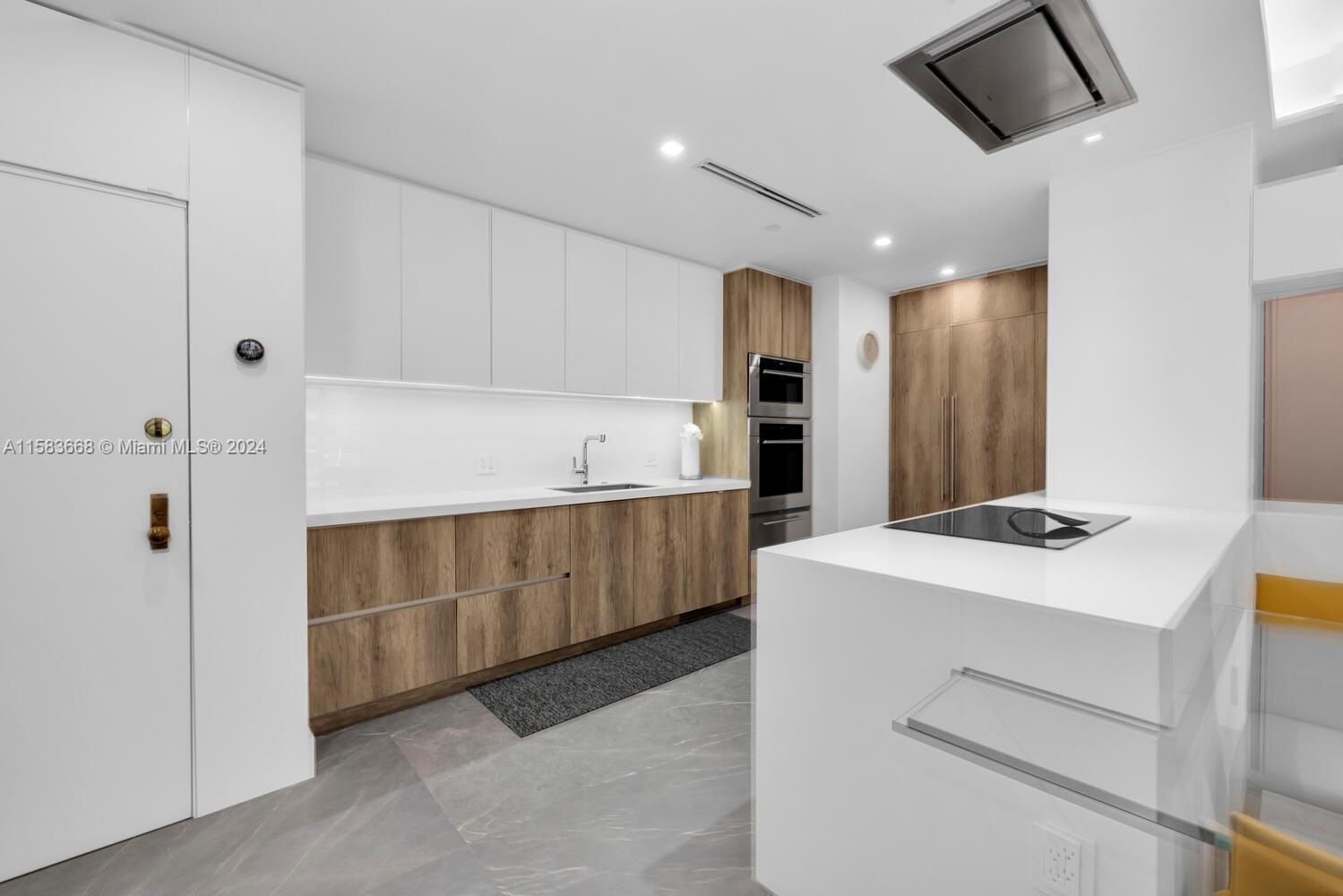 251 Crandon Blvd # 334