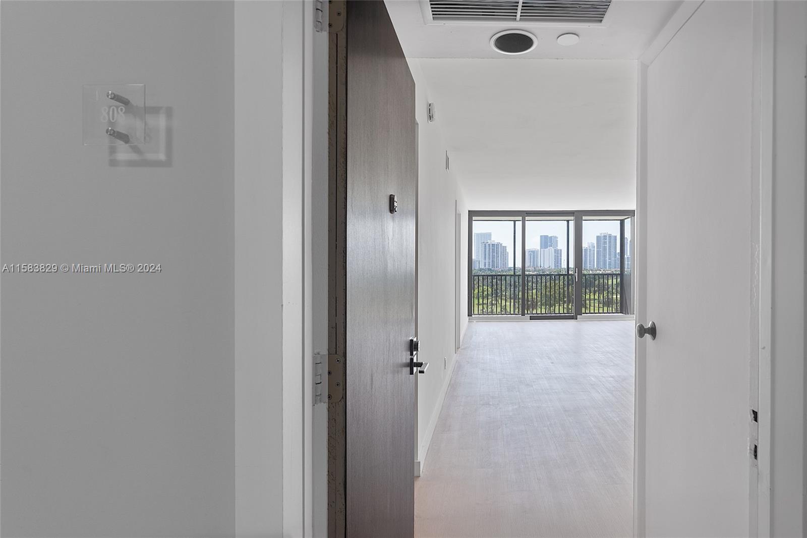 20335 W Country Club Dr # 808