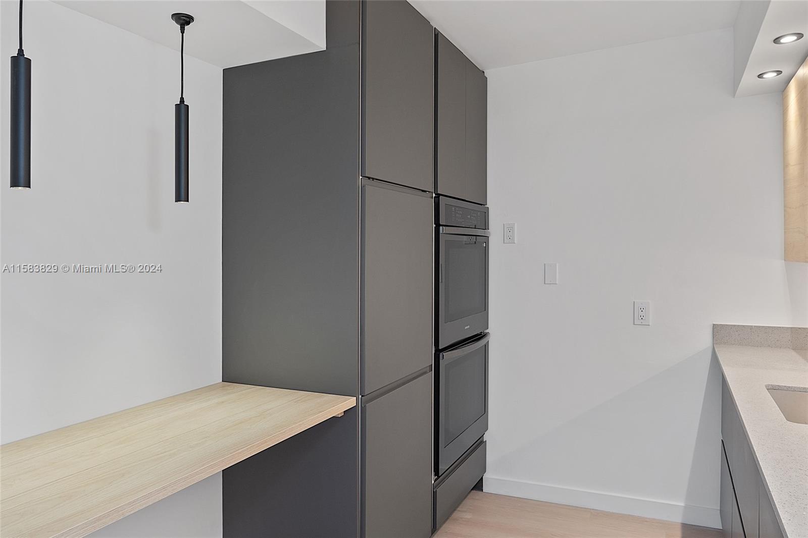 20335 W Country Club Dr # 808