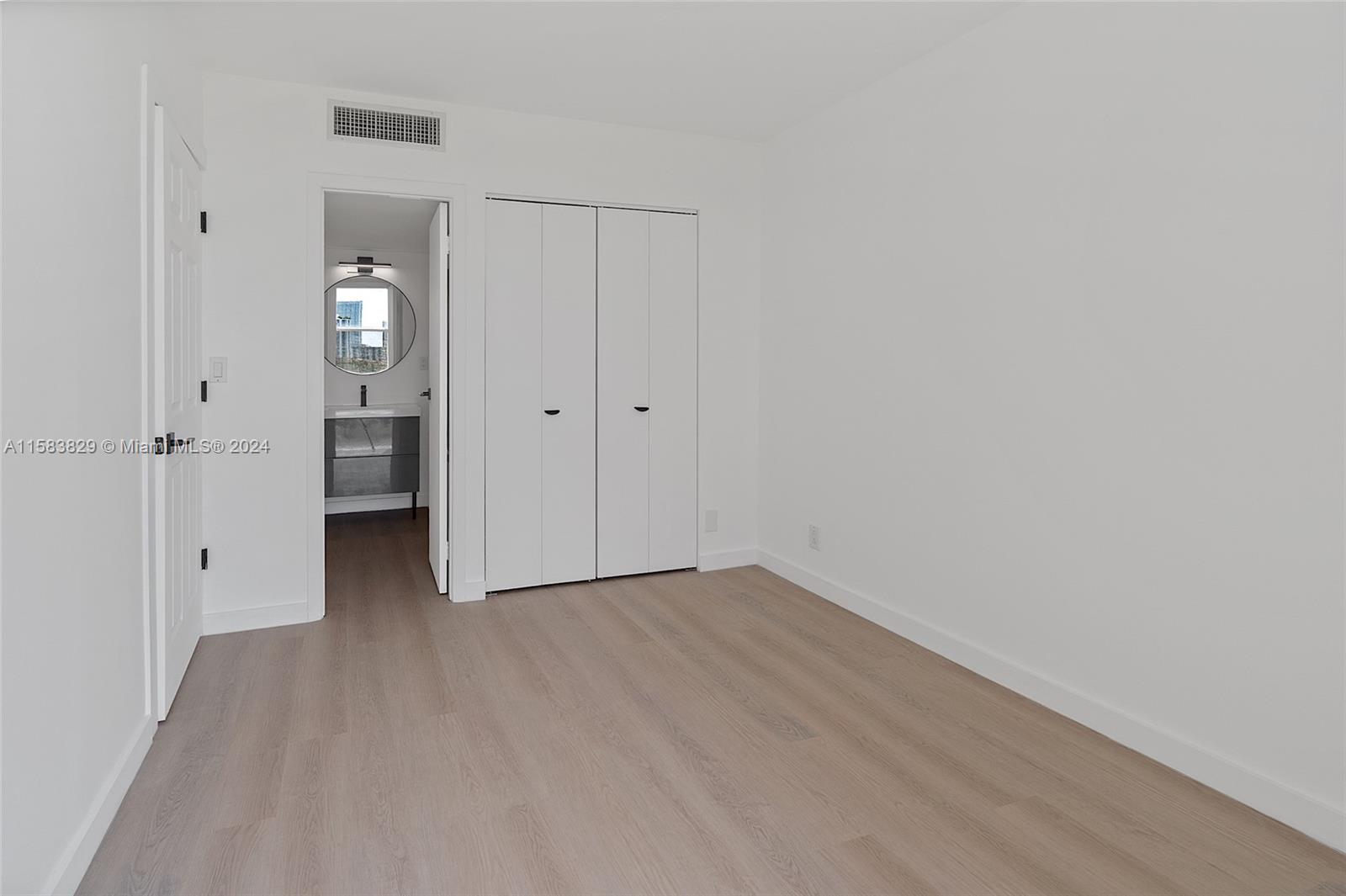 20335 W Country Club Dr # 808