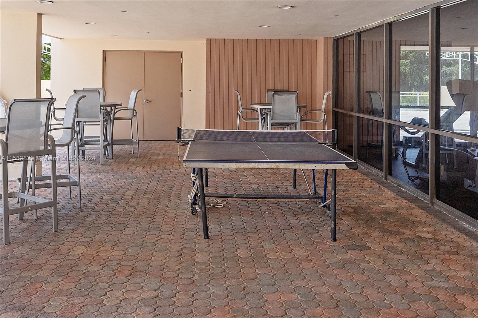 20335 W Country Club Dr # 808