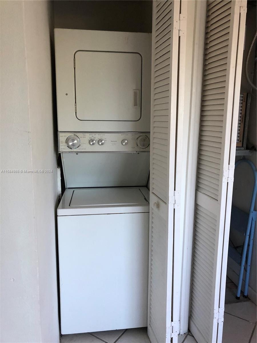 3051 SW 27th Ave # 304