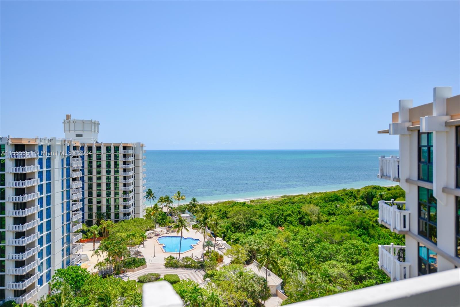 1121 Crandon Blvd # D1206
