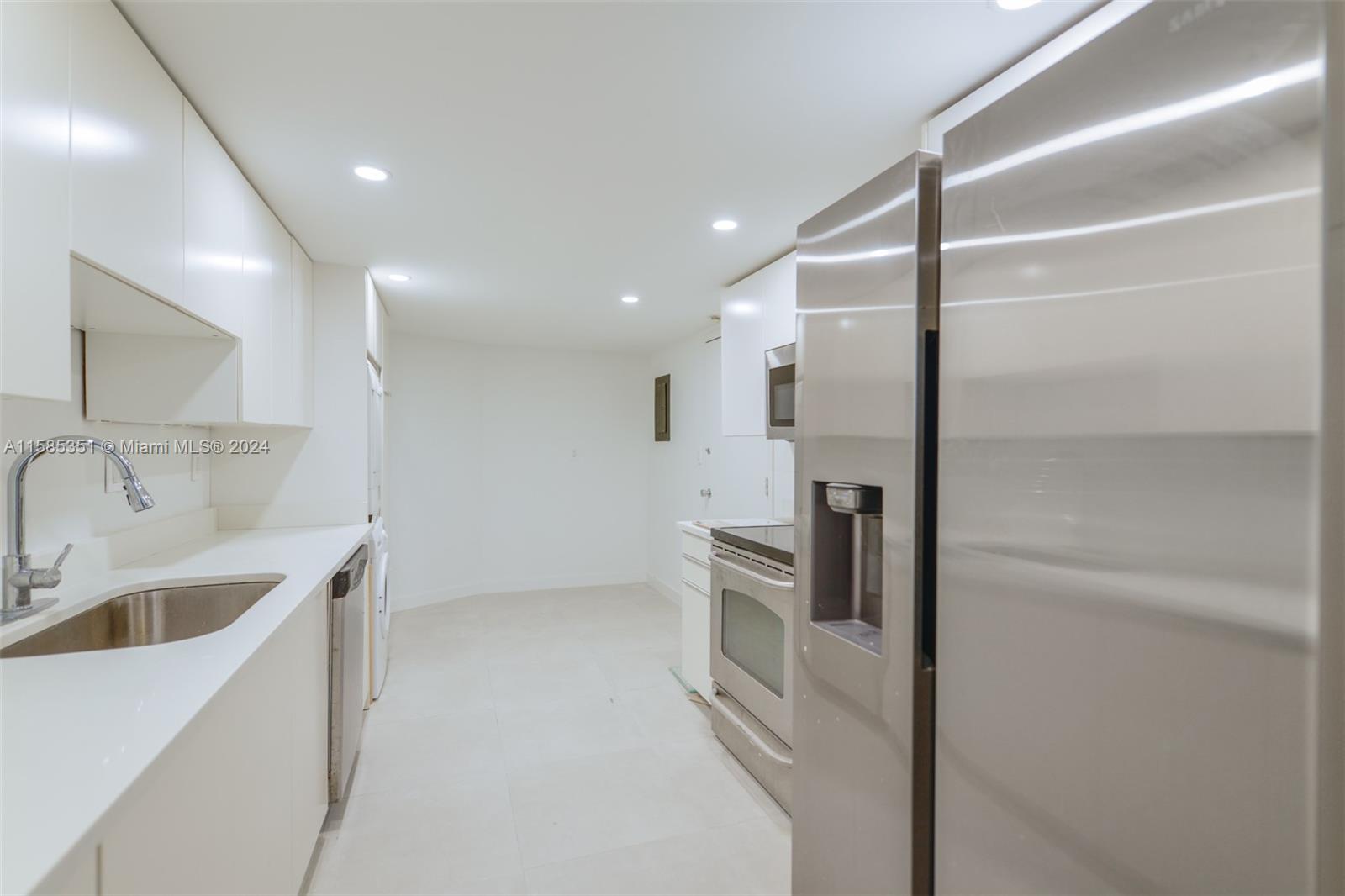 1121 Crandon Blvd # D1206
