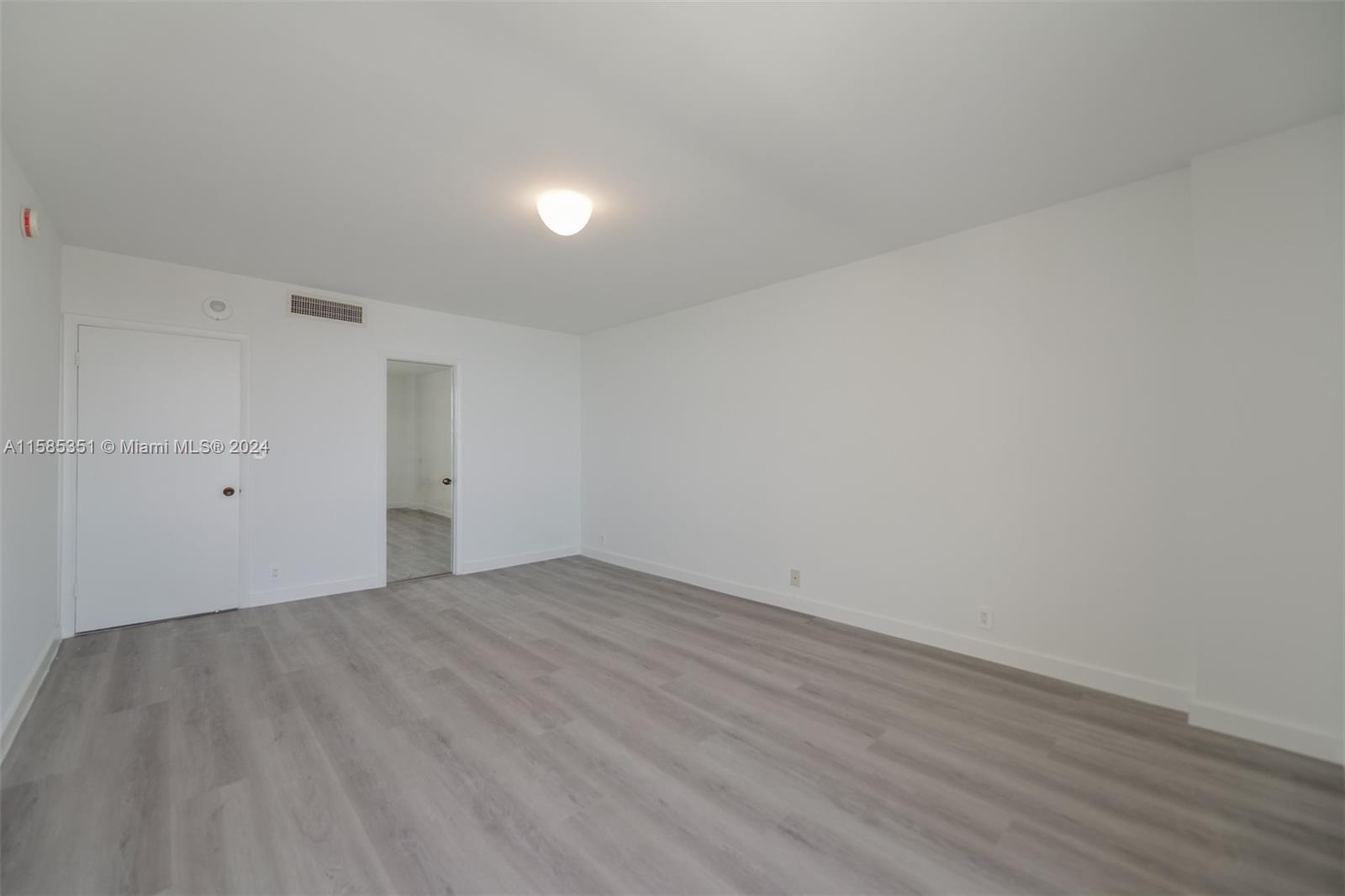 1121 Crandon Blvd # D1206