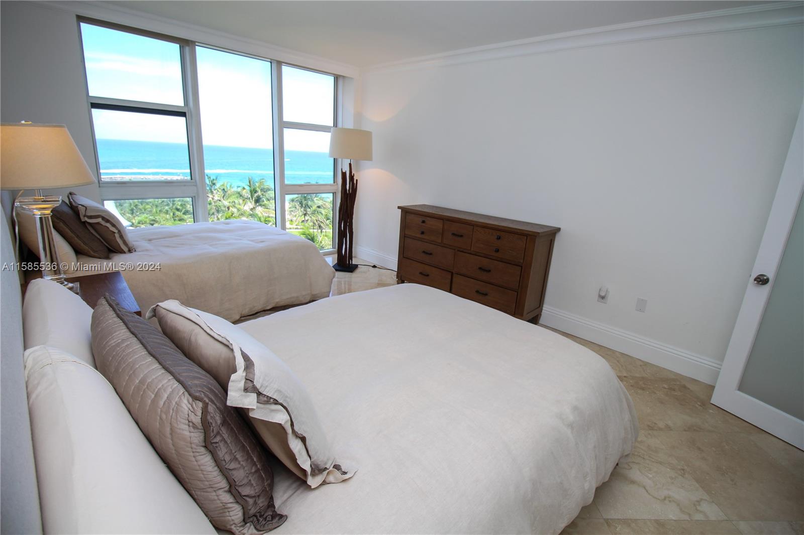10275 Collins Ave # 833