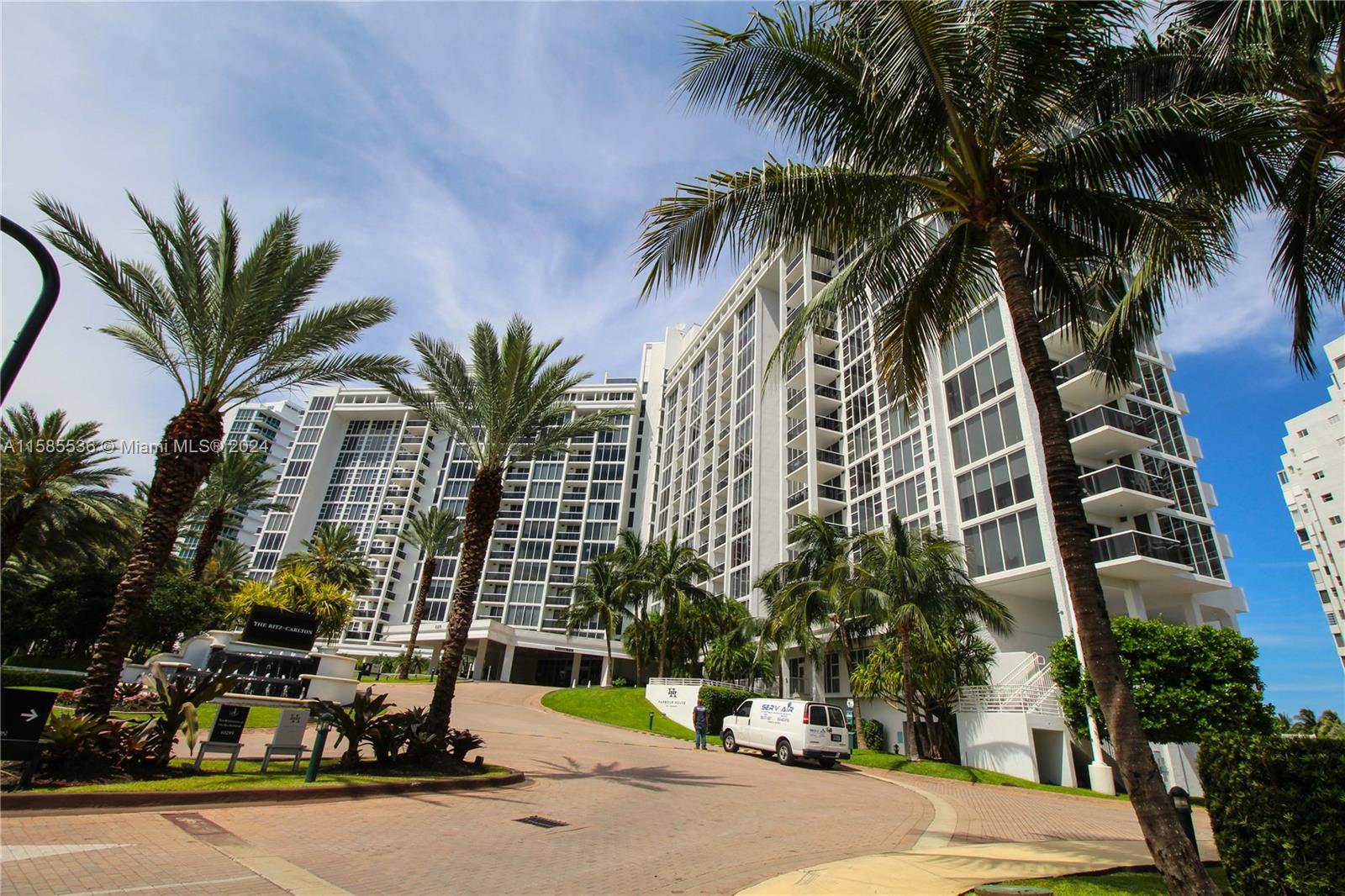 10275 Collins Ave # 833