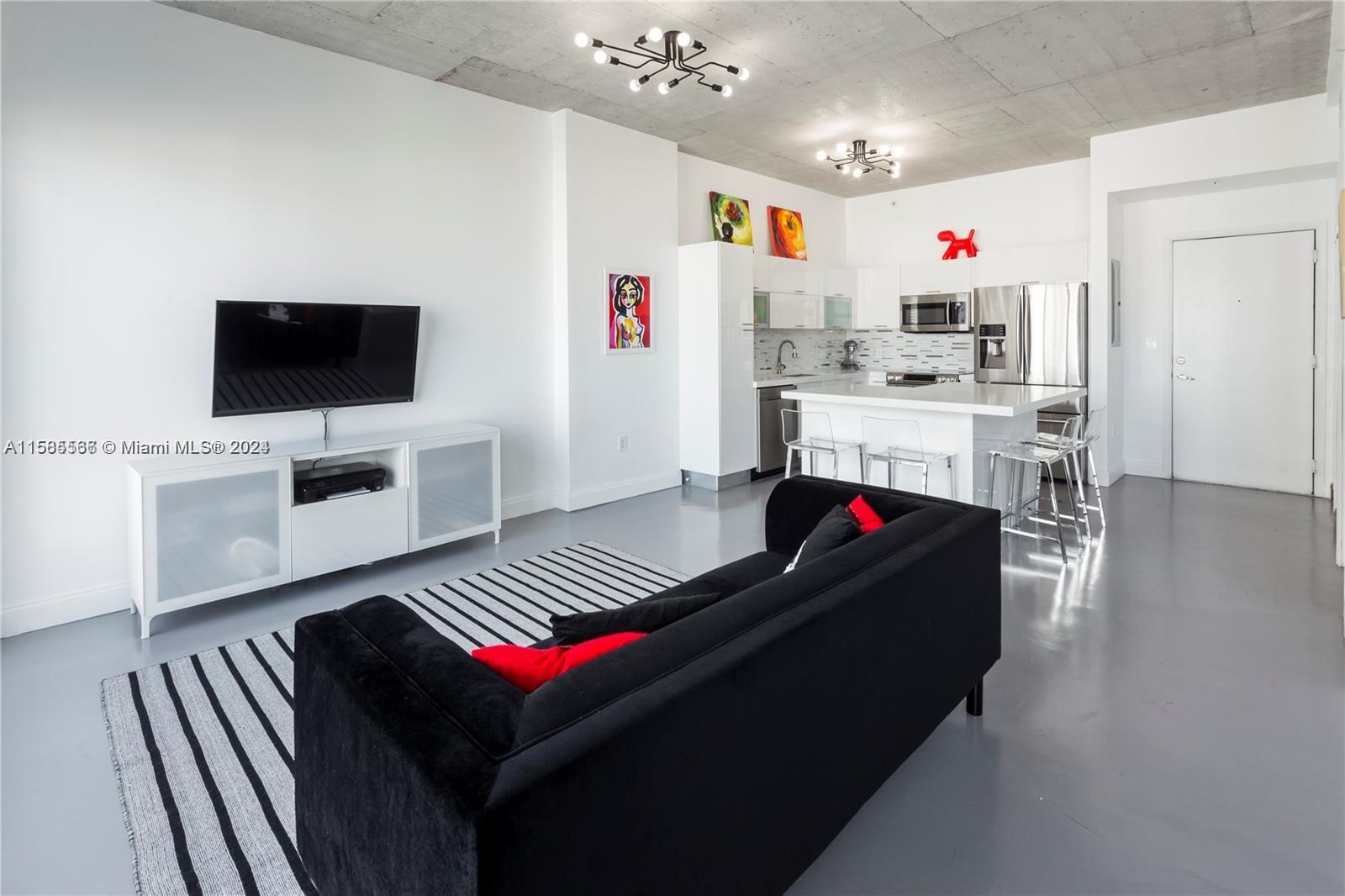 133 NE 2nd Ave # 1607