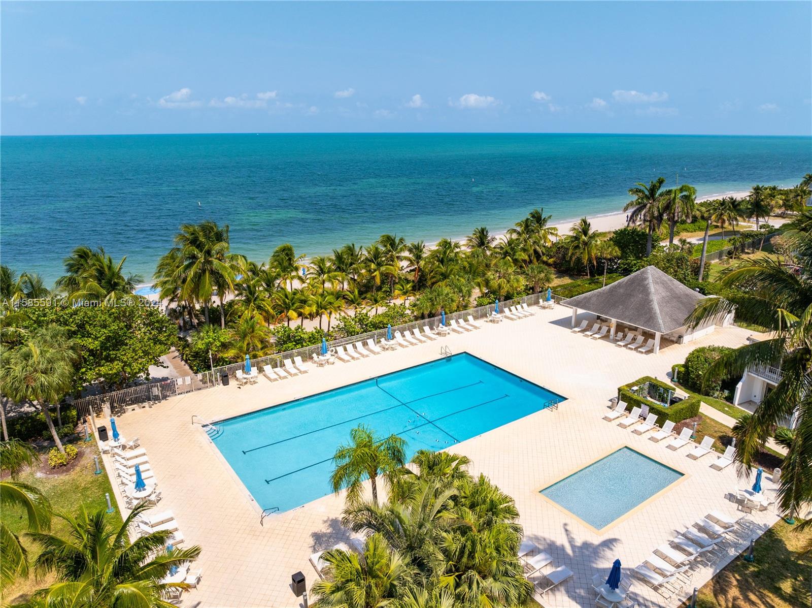 881 Ocean Dr # 18E