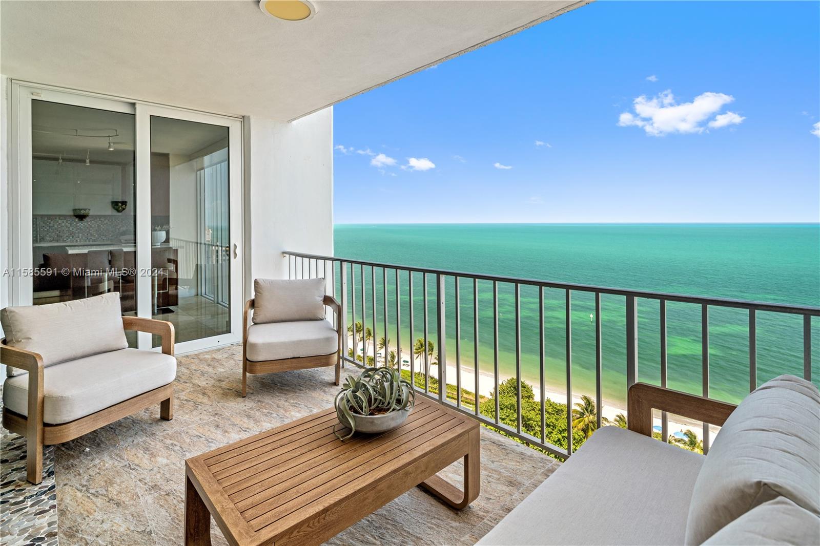 881 Ocean Dr # 18E