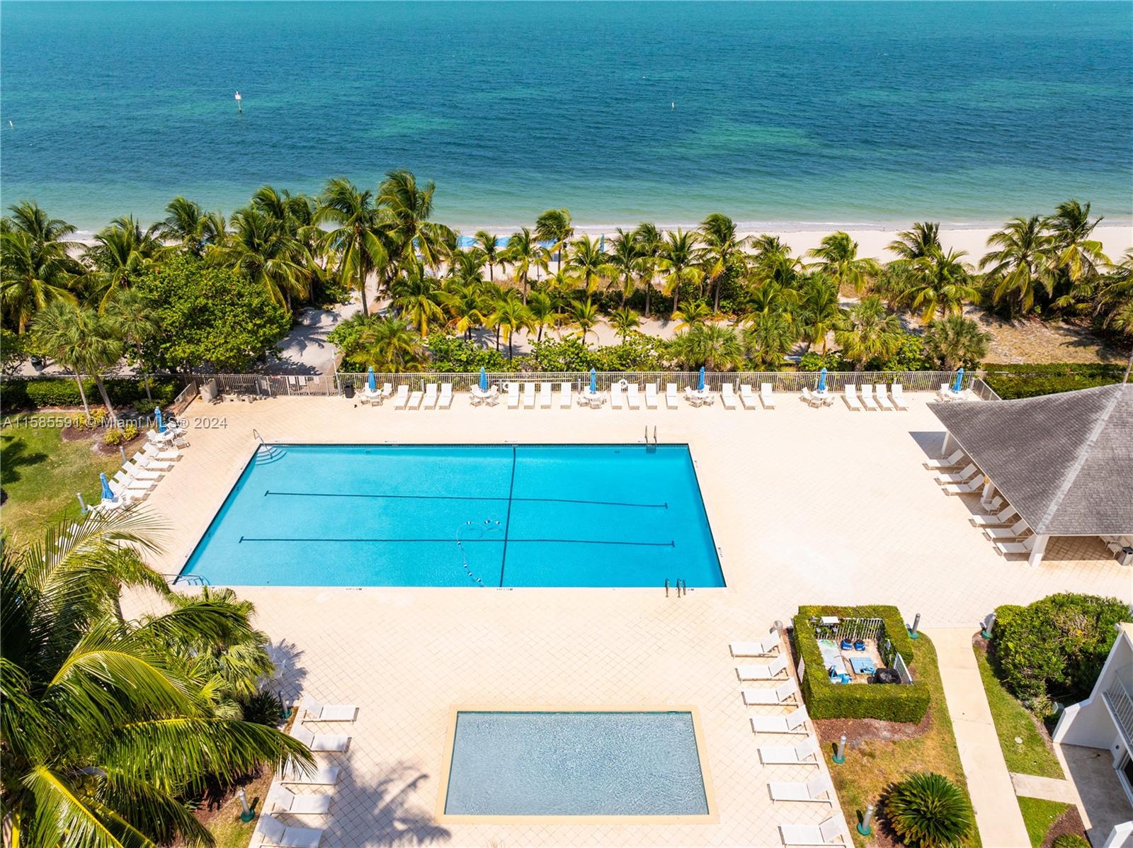 881 Ocean Dr # 18E
