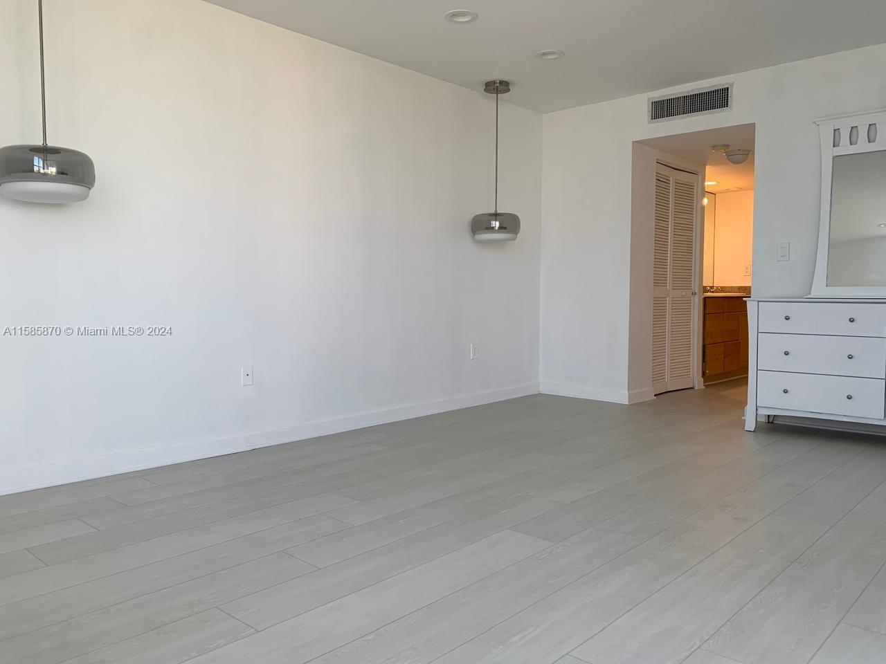 20100 W Country Club Dr Unit: PH7