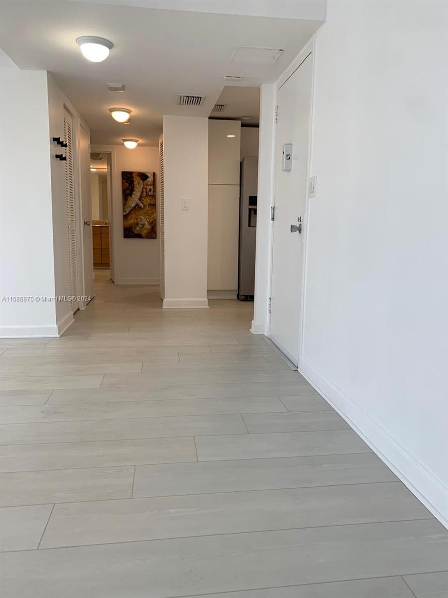 20100 W Country Club Dr Unit: PH7
