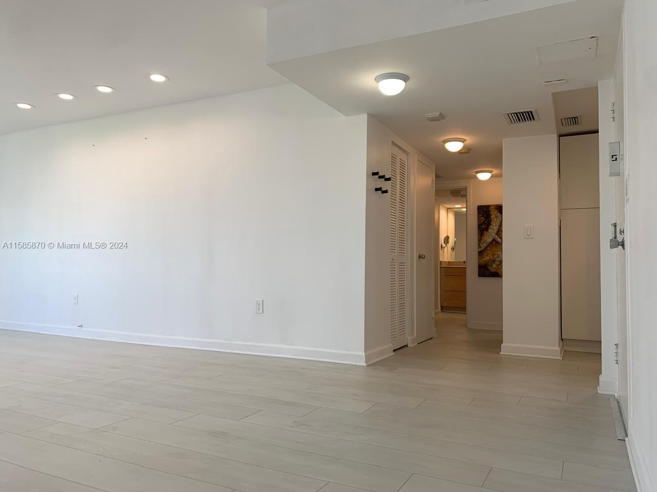 20100 W Country Club Dr Unit: PH7