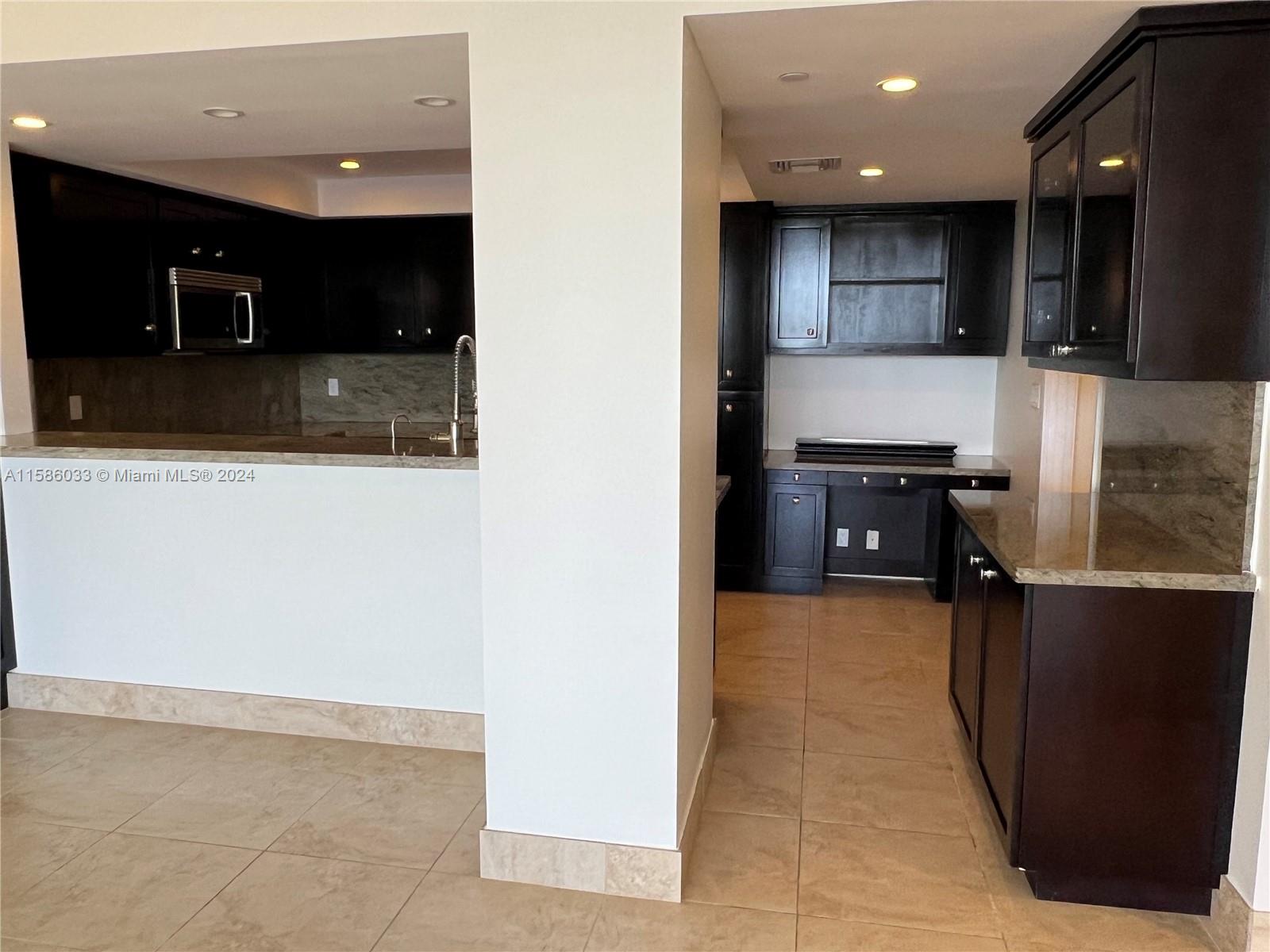 151 Crandon Blvd # 329