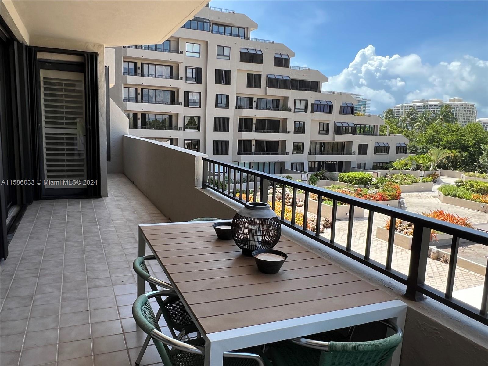 151 Crandon Blvd # 329