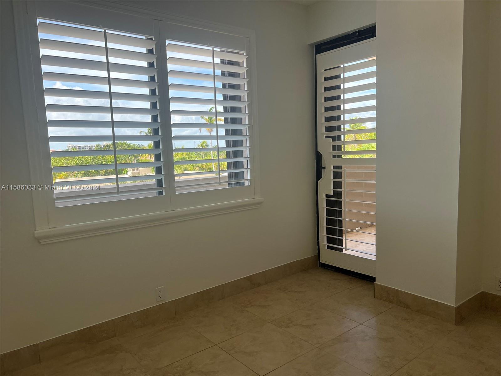 151 Crandon Blvd # 329