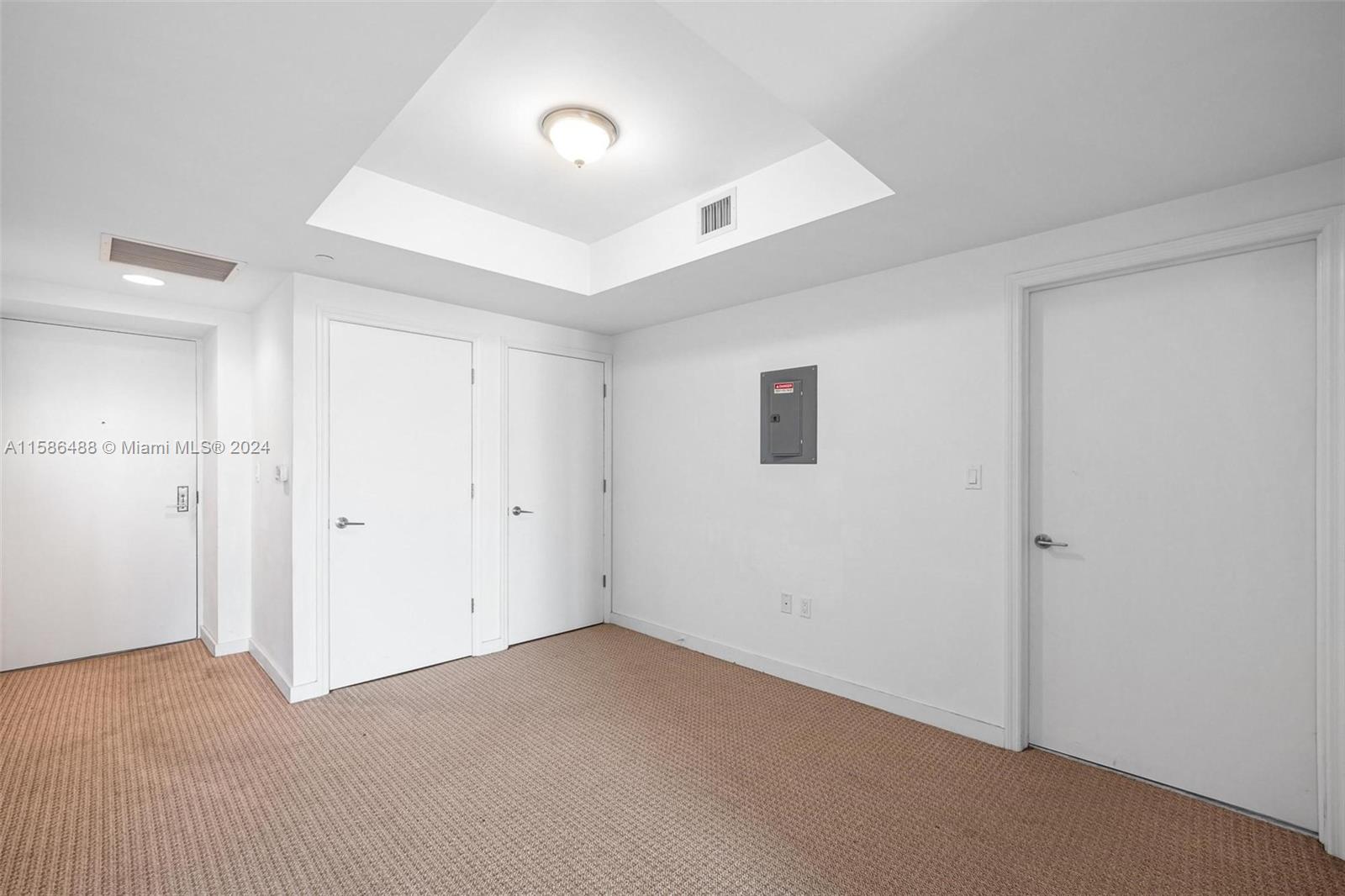 500 Brickell Ave # 700
